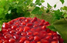 Torta Gelada de Morangos
